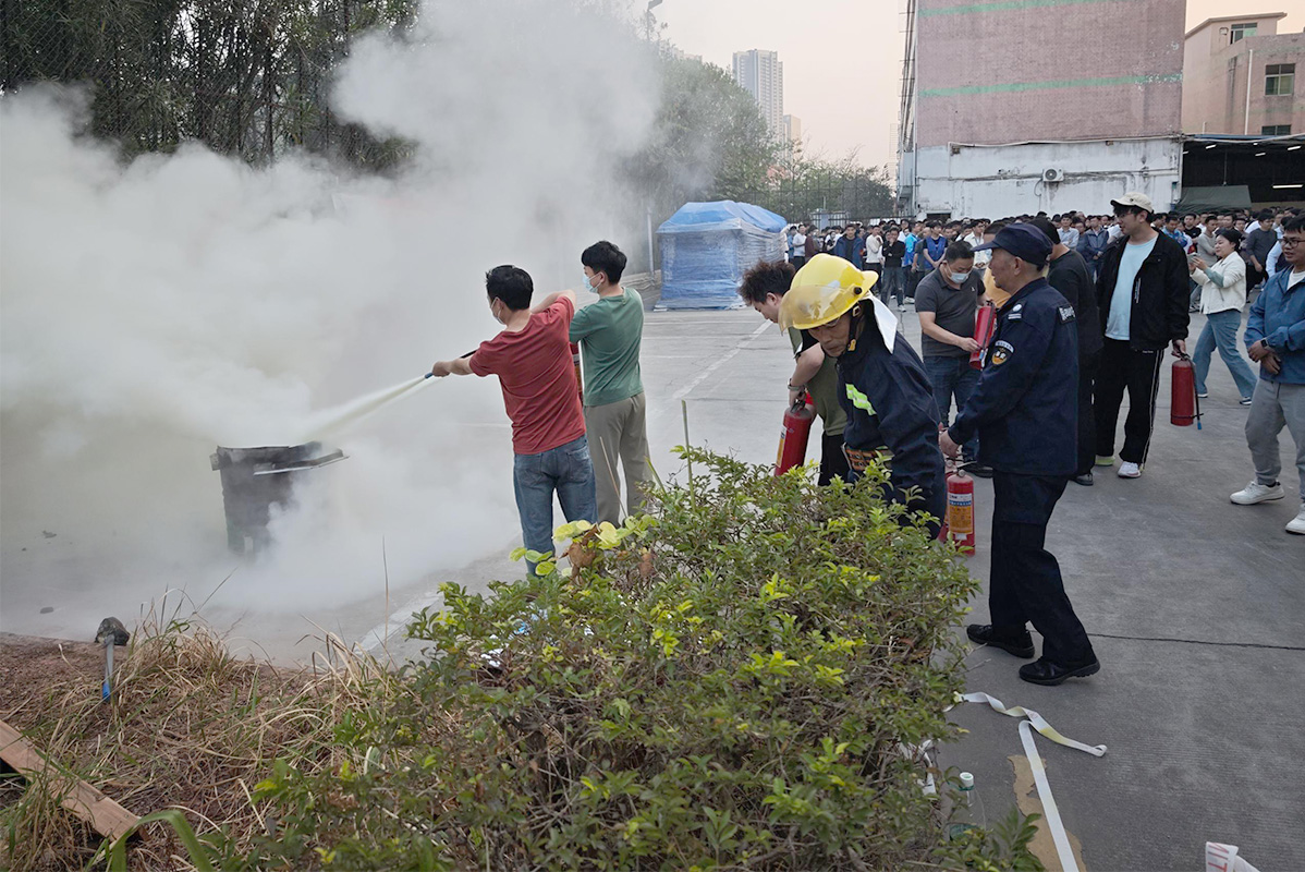 滅火器實(shí)操 (2).jpg